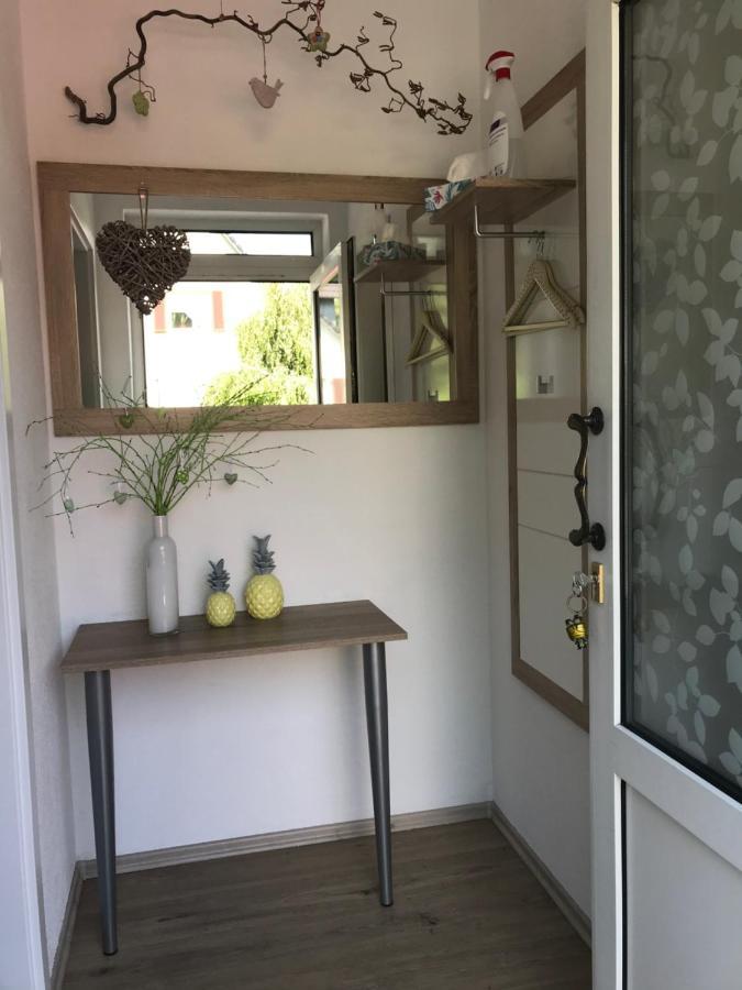 Helenes Ferienwohnung Auf Dem Bauernhof - Lausitzer Seenland Lauta エクステリア 写真